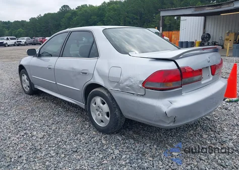 2002 Honda Accord 3.0 Ex z USA, uszkodzony, nr VIN 1HGCG16562A084499
